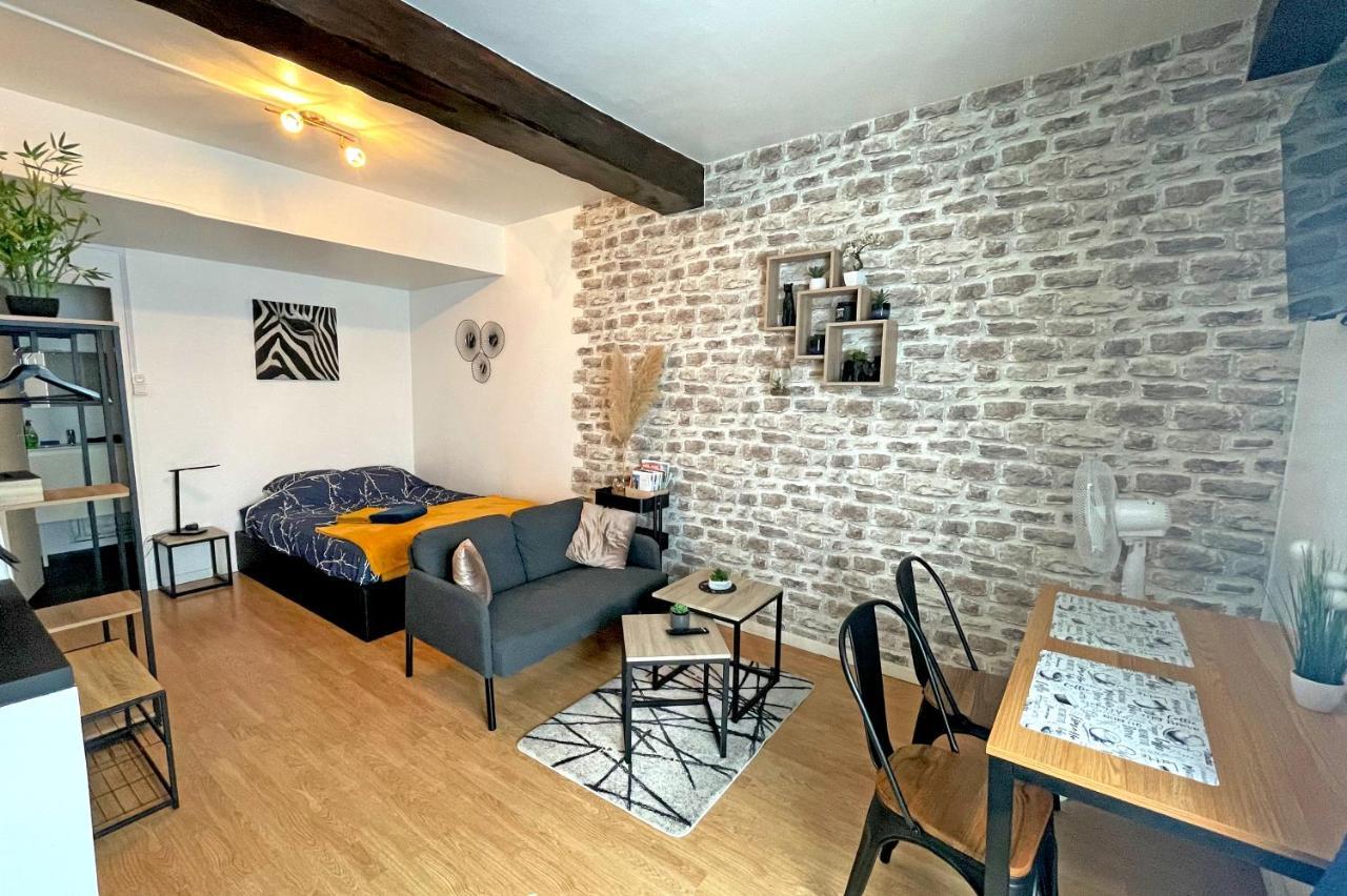 Cosy Studio - 50M Du Loing - Hyper-Centre Море-сюр-Луан Экстерьер фото